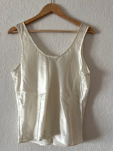 Load image into Gallery viewer, Vintage Ivory Lace Top
